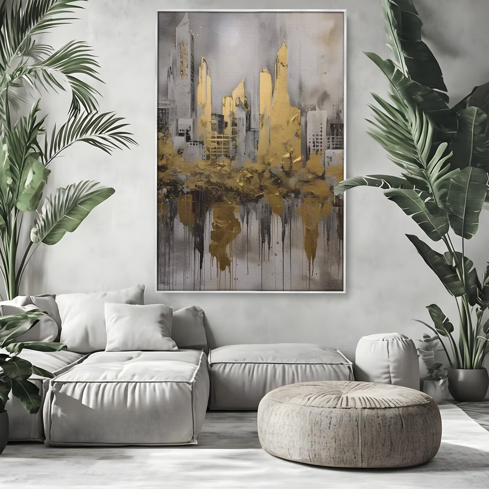 Tablou canvas cu tablou canvas cu zgarie-nori aurii, in rama de aluminiu argintiu, pe perete intr-un living